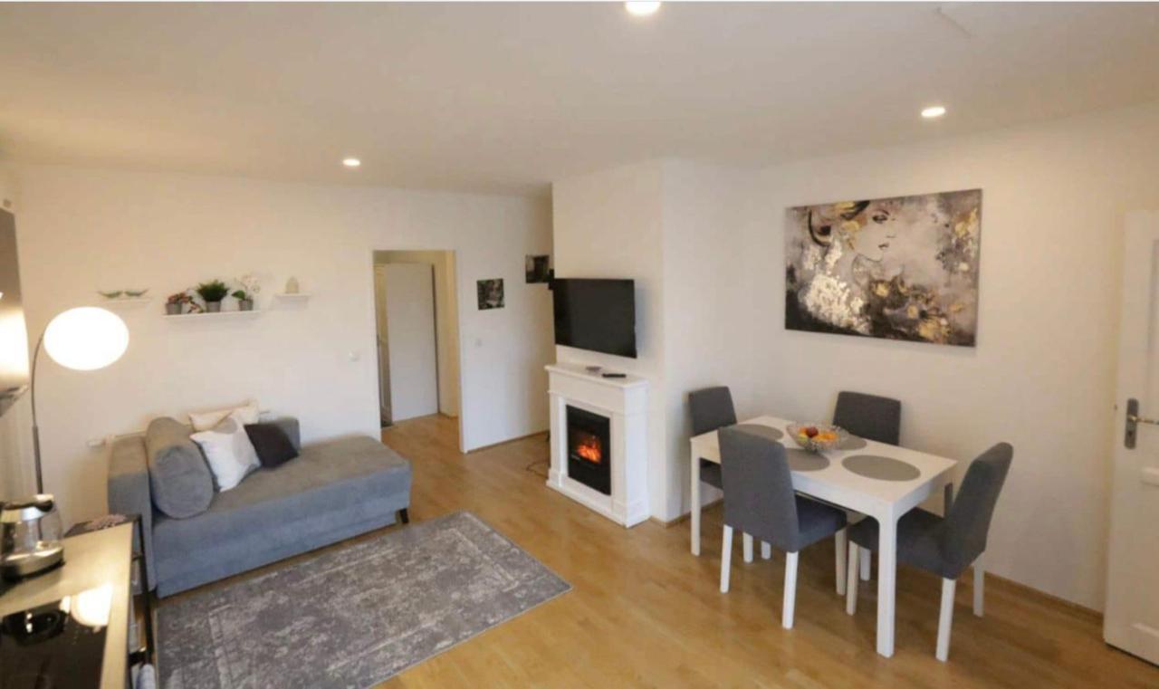 Stadtparadies L Dg5'14 Wina Bagian luar foto