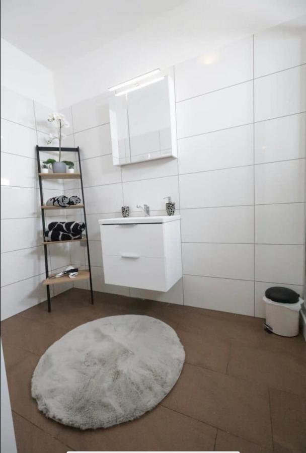 Stadtparadies L Dg5'14 Wina Bagian luar foto