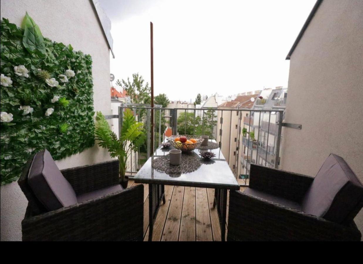 Stadtparadies L Dg5'14 Wina Bagian luar foto